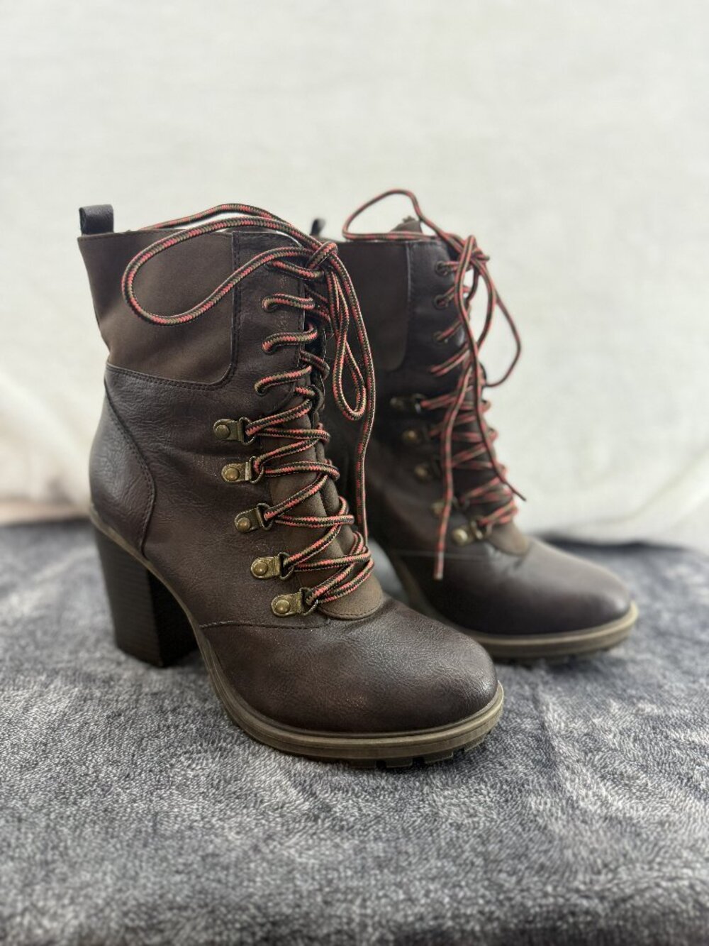 Unionbay Lionel Women's Heeled Combat Boots brown size 7.5 lace up